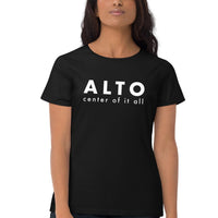Women's Fashion Fitted Short Sleeve Tee - Alto center of it all